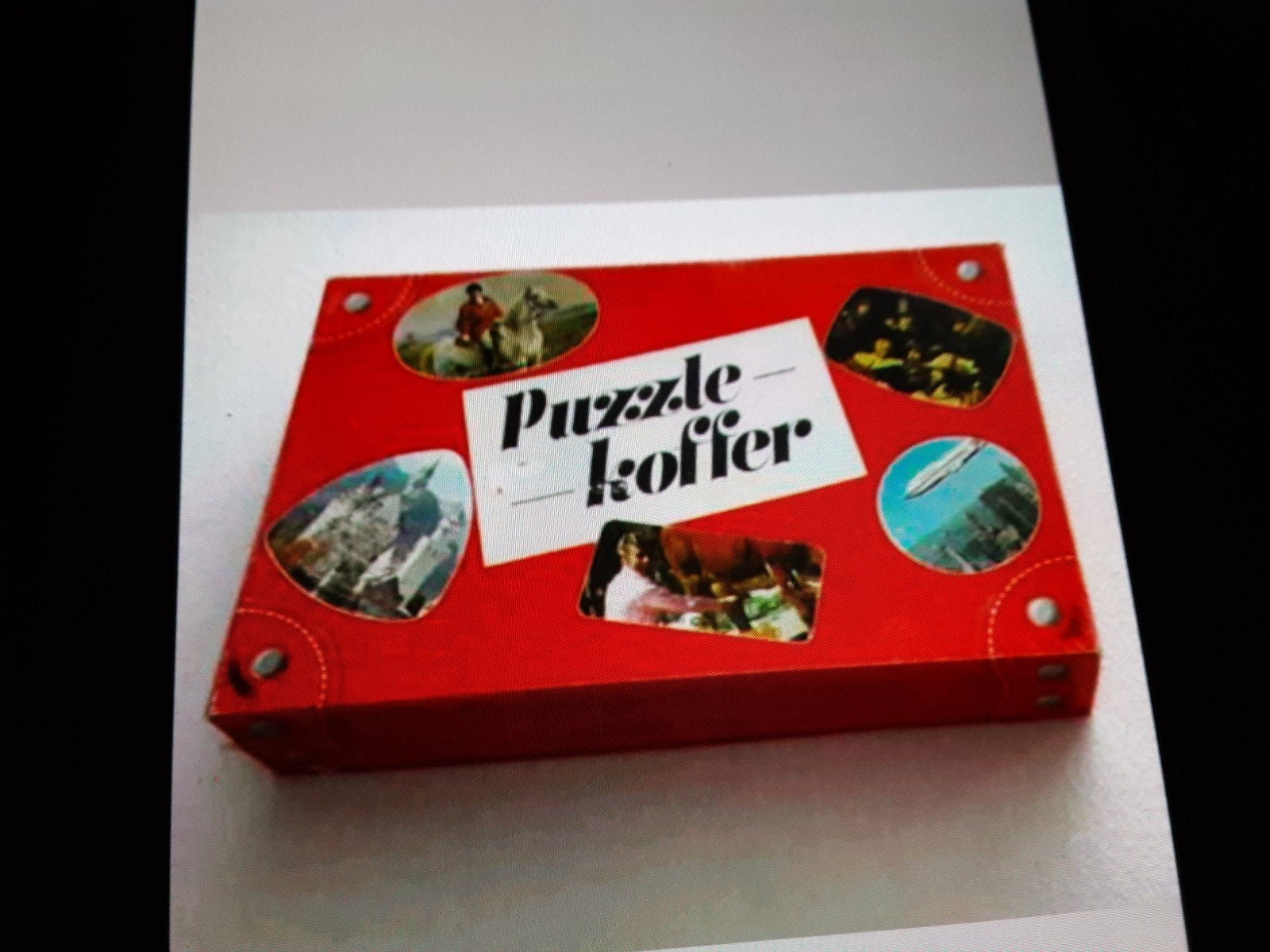 koffer met 5 puzzels(ophalen), Ophalen, Minder dan 500 stukjes, Gebruikt, Legpuzzel