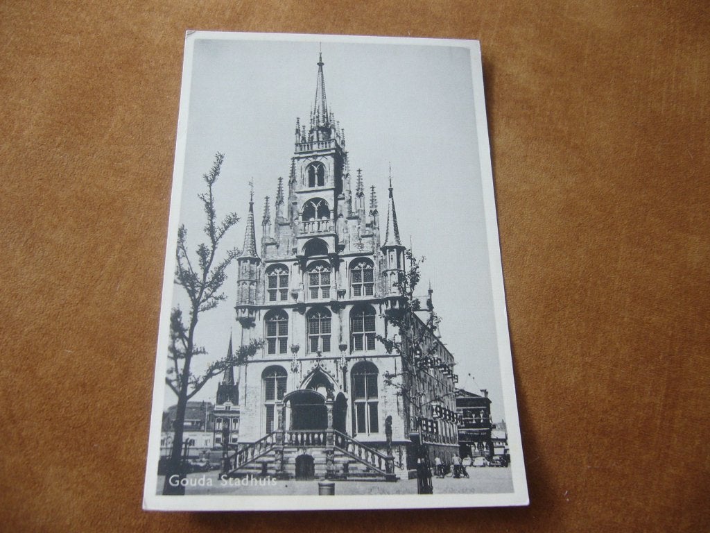 GOUDA  =  STADHUIS, Ophalen of Verzenden, 1940 tot 1960, Gelopen, Zuid-Holland