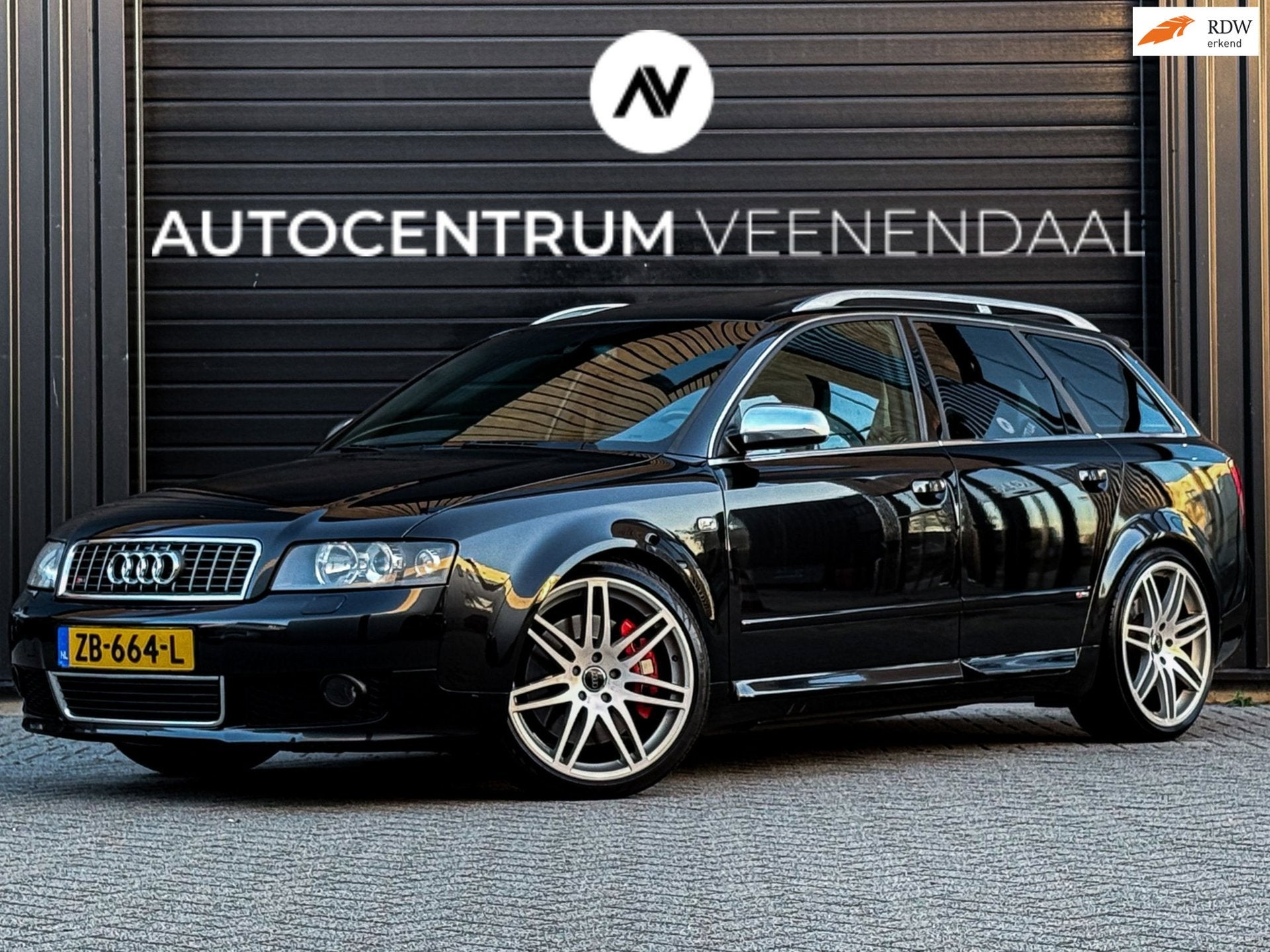 Audi S4 Avant 4.2 V8 Quattro 344 PK MILLTEK/SCHUIFDAK/RECARO, Auto's, Dealer onderhouden, Gebruikt, Automatische klimaatregeling