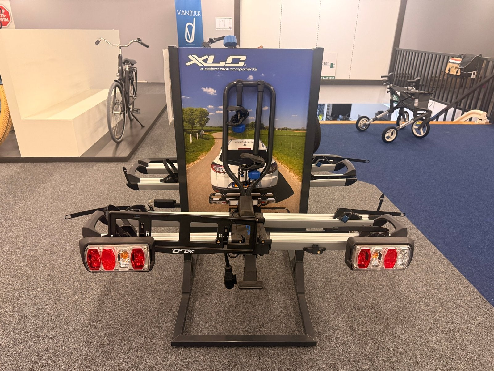 XLC Azura Xtra Trekhaakdrager voor 2 fietsen, Ophalen, 2 fietsen, Trekhaakdrager, Brede banden