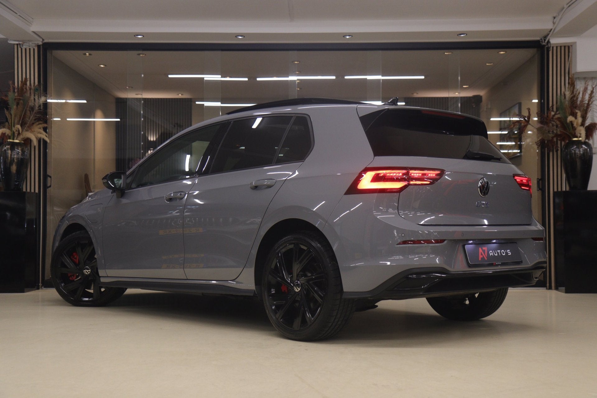Volkswagen Golf 1.4 eHybrid GTE BLACKSTYLE/PANO/CARPLAY/SFEE, Stof, Gebruikt, Euro 6, 4 cilinders