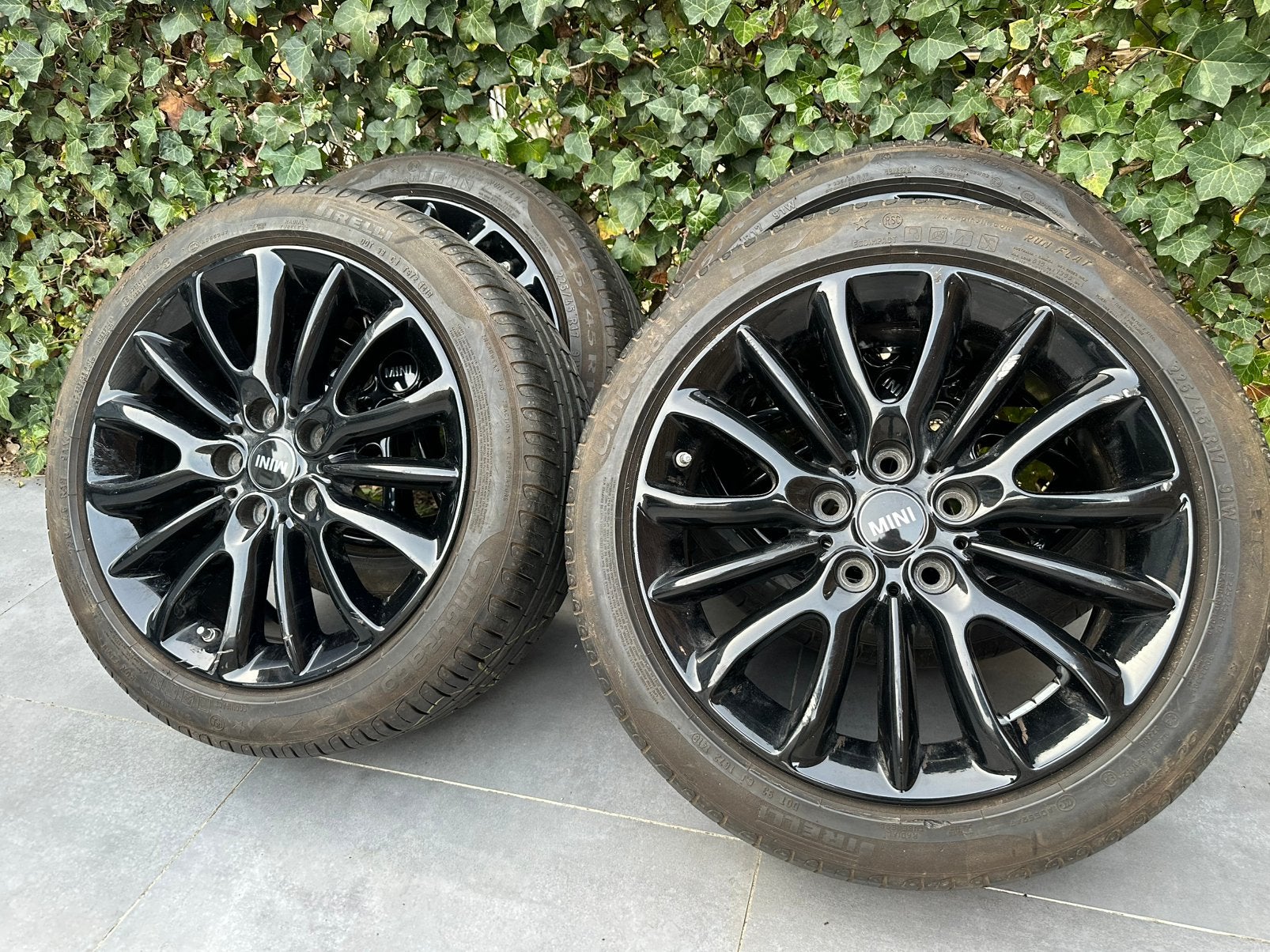 Mini Cooper,One,Clubman,spoke 17 inch velgen met Zomerbanden, Auto diversen, Wieldoppen, Ophalen of Verzenden, Gebruikt