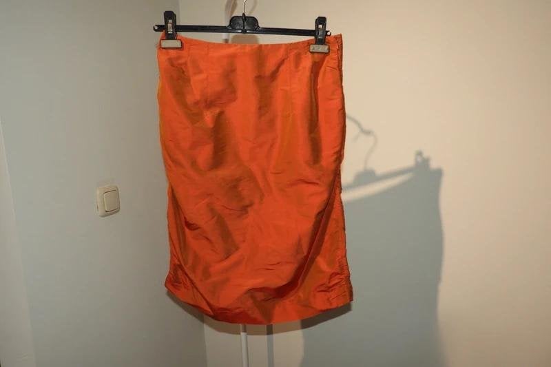 Moq zuiver zijde rok warme oranje tint iets gesmockt M, Maat 38/40 (M), Verzenden, Moq, Oranje