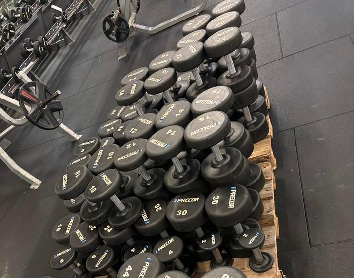 Precor PU Dumbbellset 2 t/m 30 kg (12 kg Technogym)
