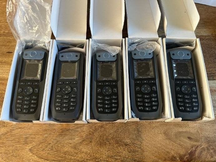 ☎️ REFURBISHED Ascom D81 PROTECTOR DH5 LF + PULL CORD ☎️, Telecommunicatie, Ophalen of Verzenden, Refurbished, 1 handset