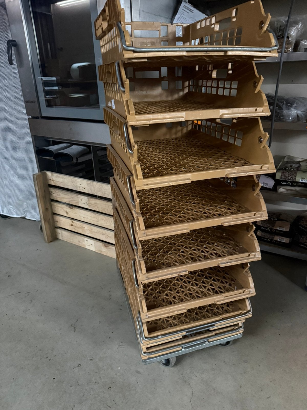 10 broodkratten op dolly, Ophalen, Gebruikt, 40 tot 60 cm, 50 tot 75 cm