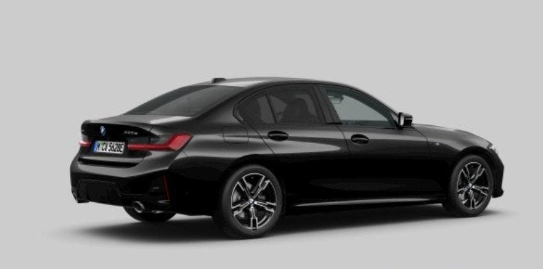 BMW 3-serie 330e xDrive M Sport - Active Cruise Control - El, Auto's, Automaat, Gebruikt, 4 cilinders, 135 min