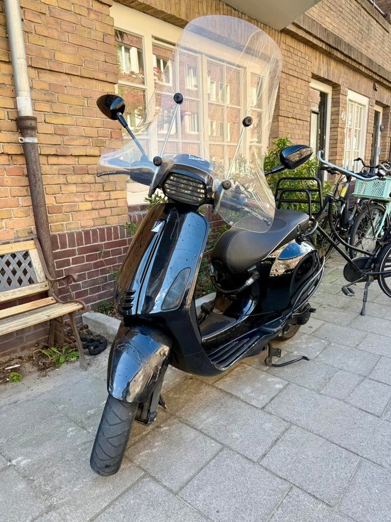 Vespa Sprint 45km 2016 – Goed onderhouden + facturen, Fietsen en Brommers, Snorfietsen en Snorscooters, Ophalen, Gebruikt, Benzine