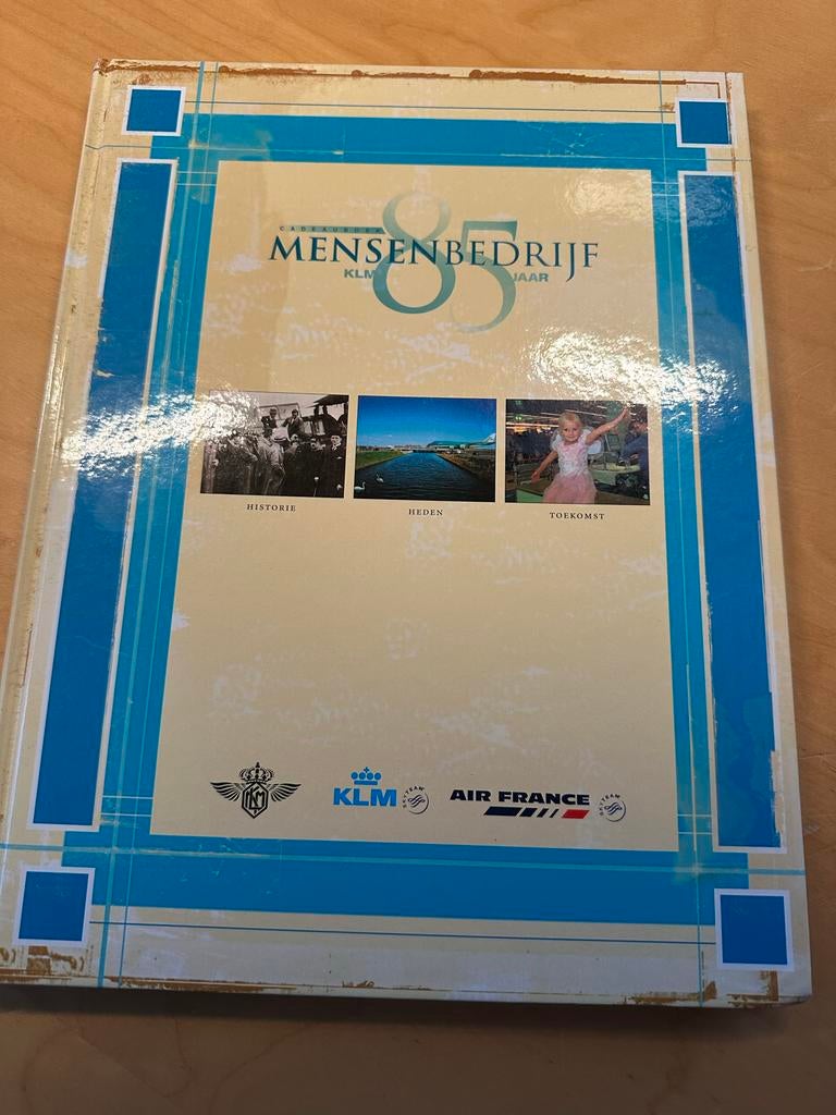 Boek: 85 jaar KLM, mens en bedrijf, Ophalen of Verzenden, Zo goed als nieuw, Boek of Tijdschrift