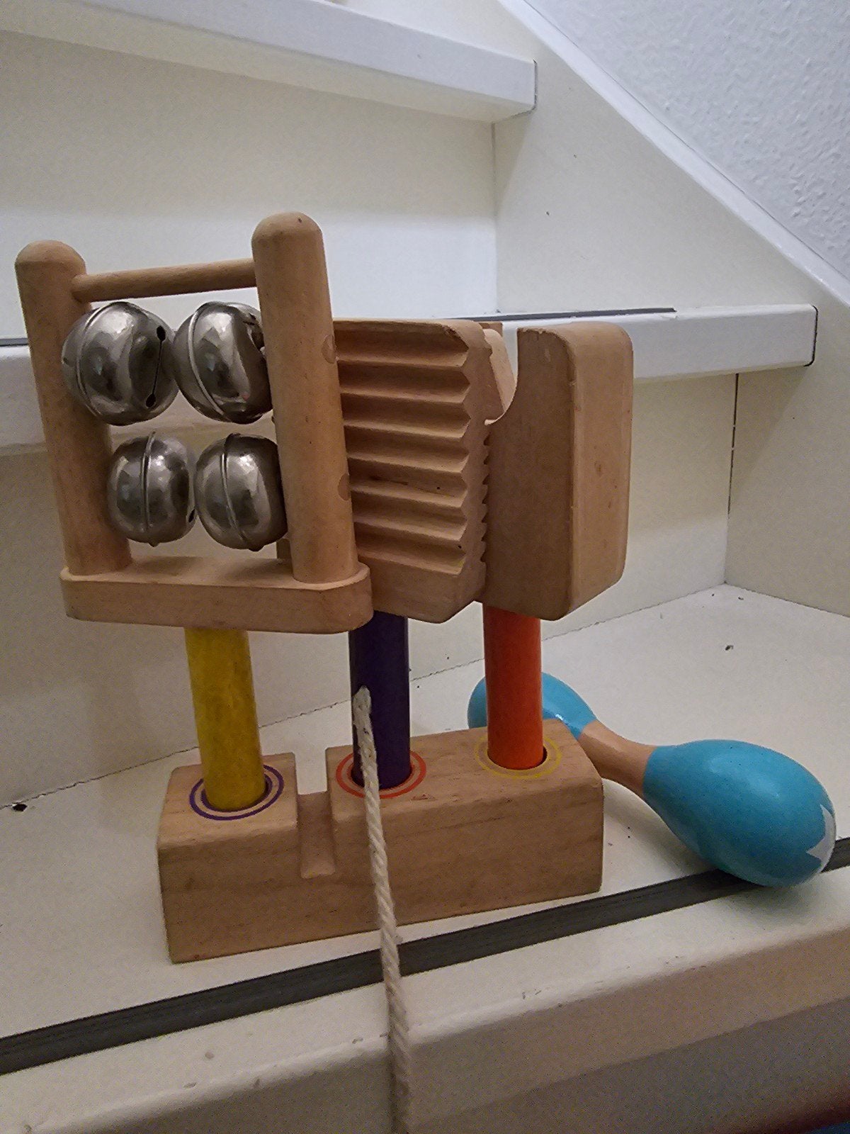 Houten rammelaar met bellen en wasbord, Ophalen, Zo goed als nieuw, Rammelaar, Met geluid