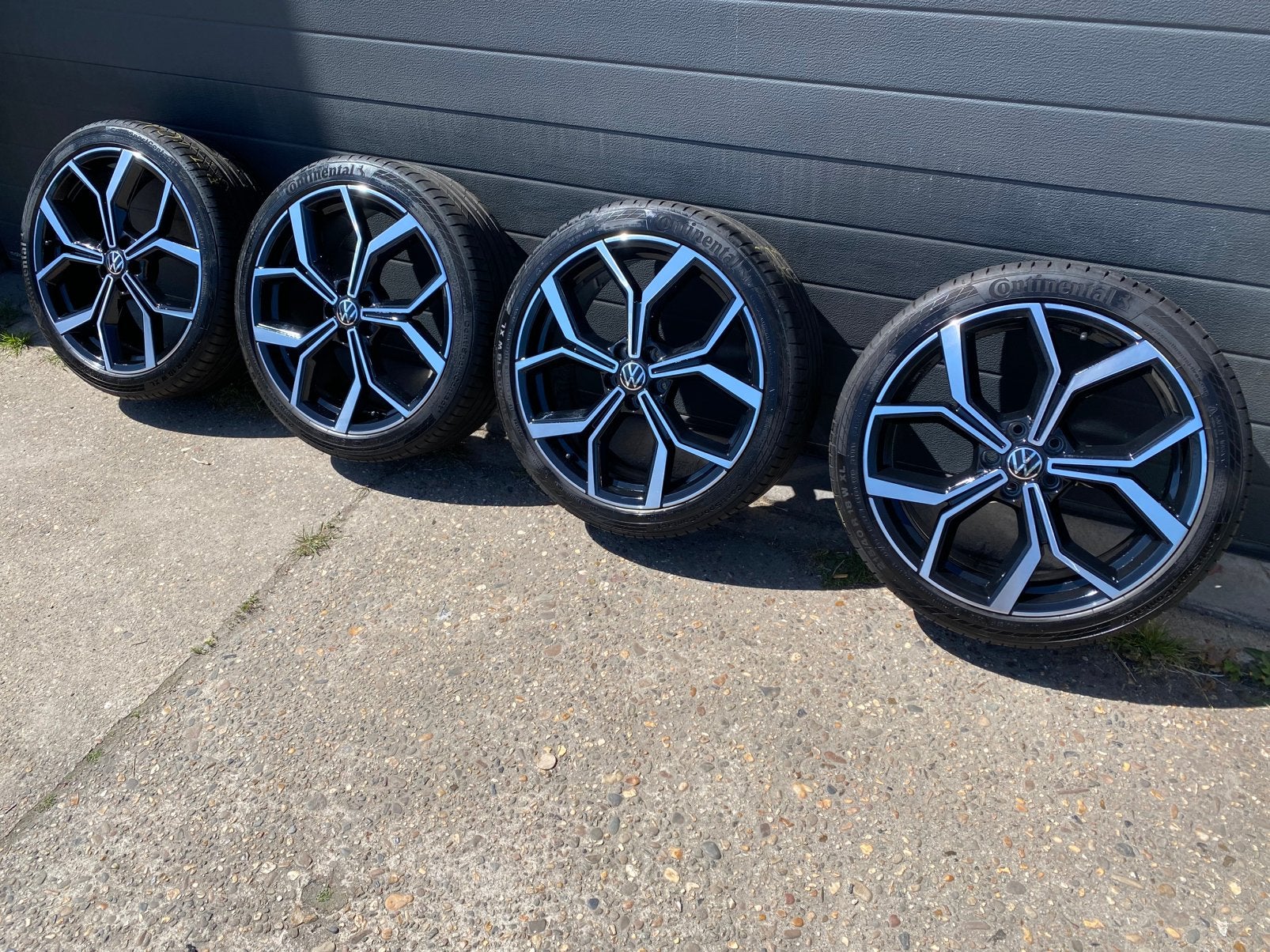 VW Polo 2G Faro 18 inch velgen GTI/R-line met zomerbanden, Auto-onderdelen, Banden en Velgen, Velg(en), Zomerbanden, 18 inch, 215 mm