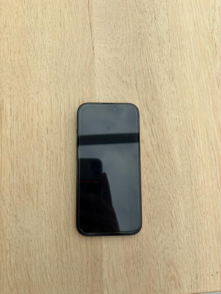 Iphone 15 128GB zwart IN ZEER GOEDE STAAT!, Telecommunicatie, Mobiele telefoons | Apple iPhone, Ophalen, 128 GB, IPhone 15, 86 %