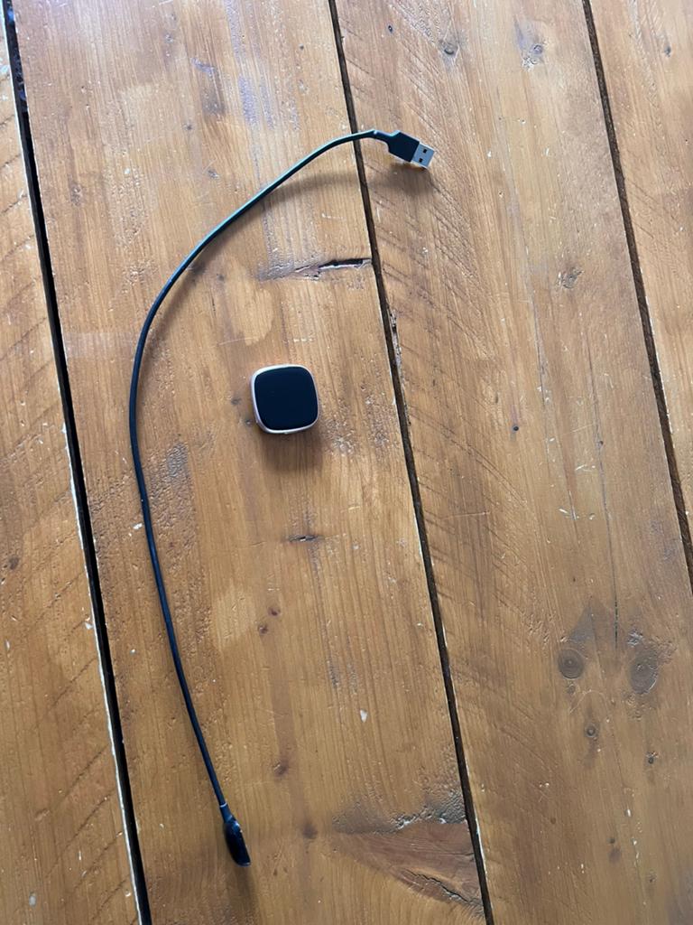 Fitbit Versa 4, Ophalen of Verzenden, Zo goed als nieuw