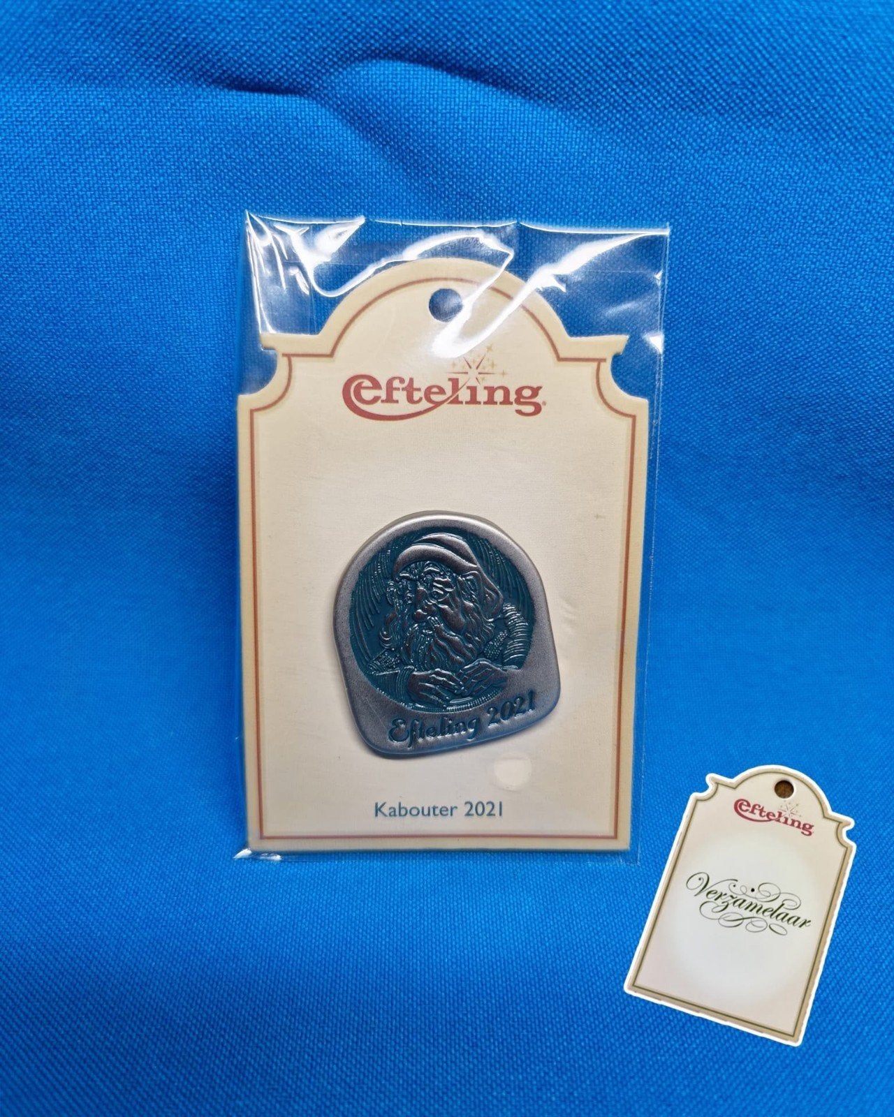 Efteling Jaarpin 2021 Kabouter nieuw in verpakking, Verzamelen, Ophalen of Verzenden, Nieuw, Button of Speldje