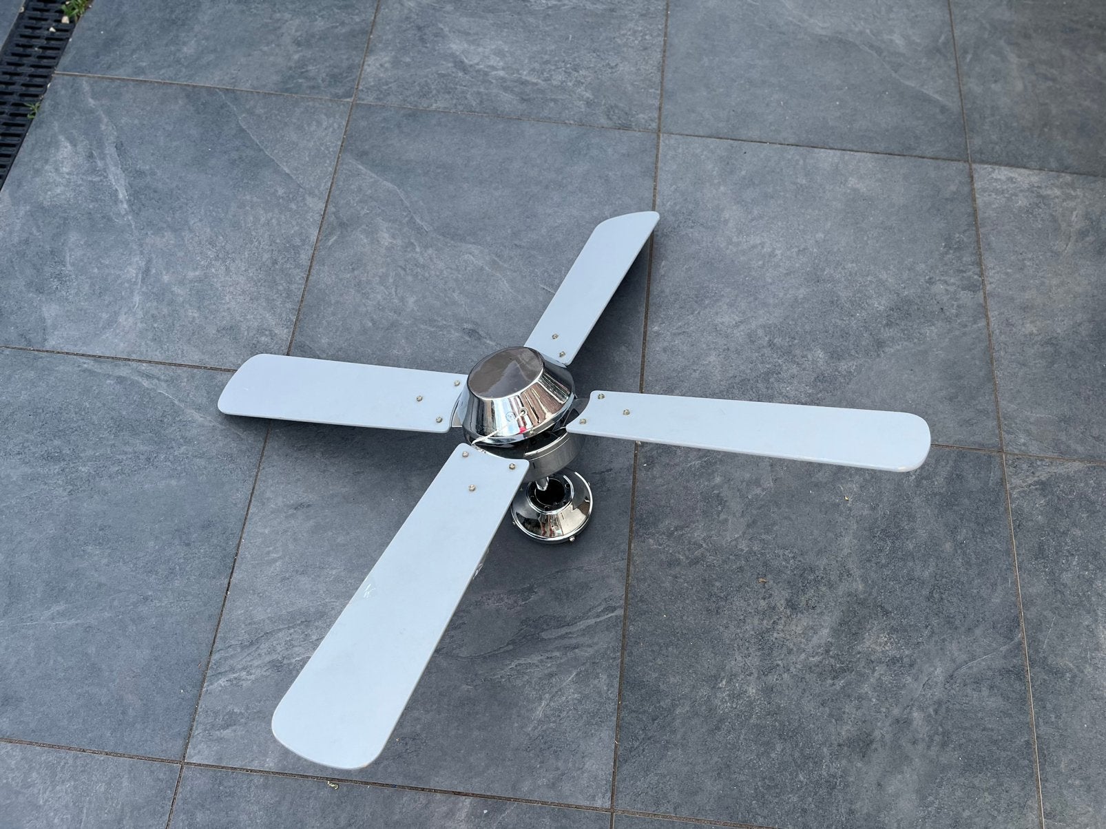 Plafondventilator grijs geruisloos en degelijk, Witgoed en Apparatuur, Ventilatoren, Ophalen, Gebruikt, Plafondventilator