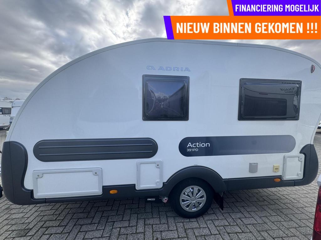 Adria ACTION 391PD, DWARSBED, MOVER, VOORTENT ISABELLA, Caravans en Kamperen, Tot en met 2, Bedrijf, Adria, 6 tot 7 meter