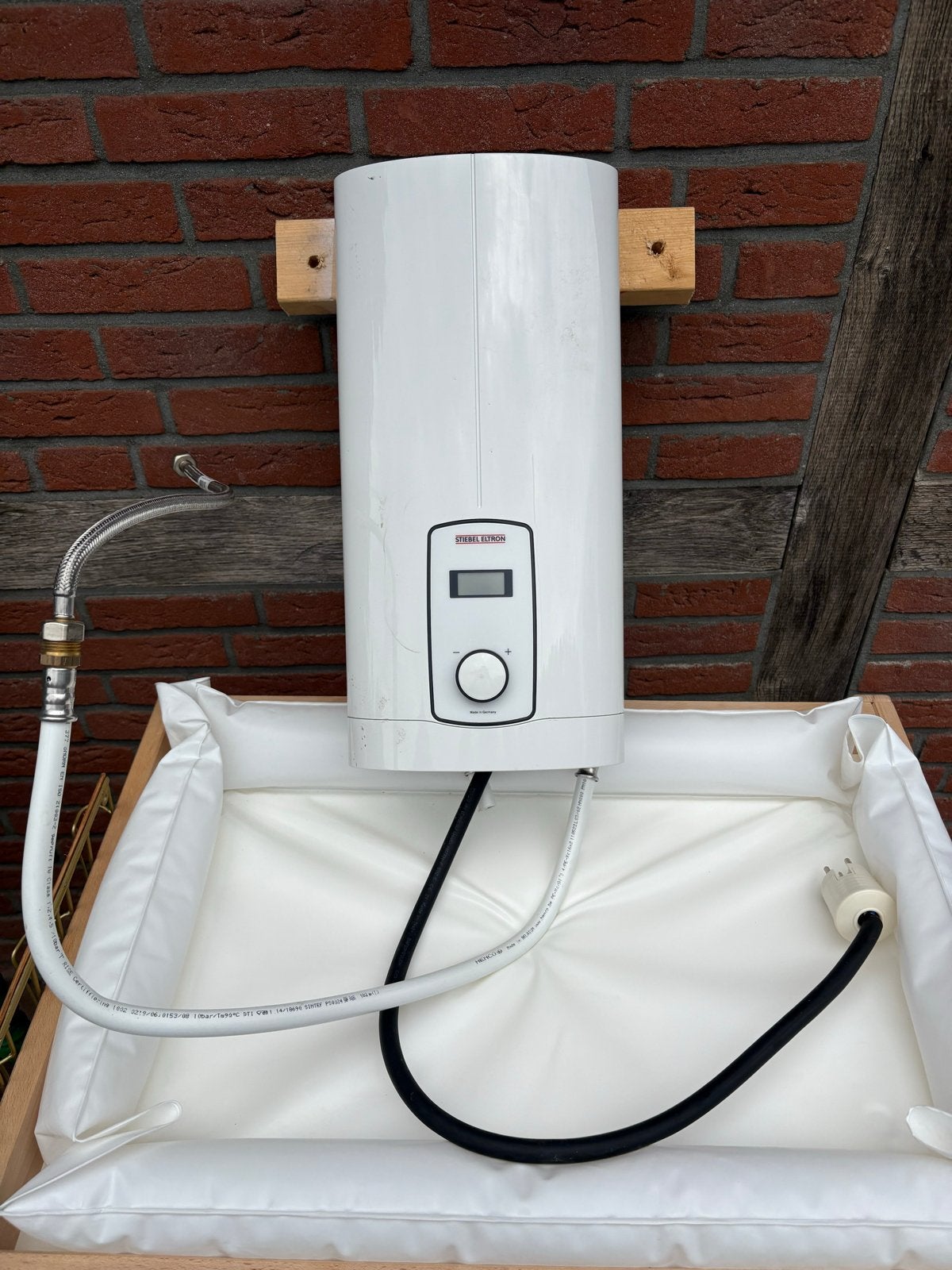 Stiebel Eltron Doorstroomboiler - Zo goed als nieuw, Ophalen, Boiler, Minder dan 20 liter, Minder dan 3 jaar oud