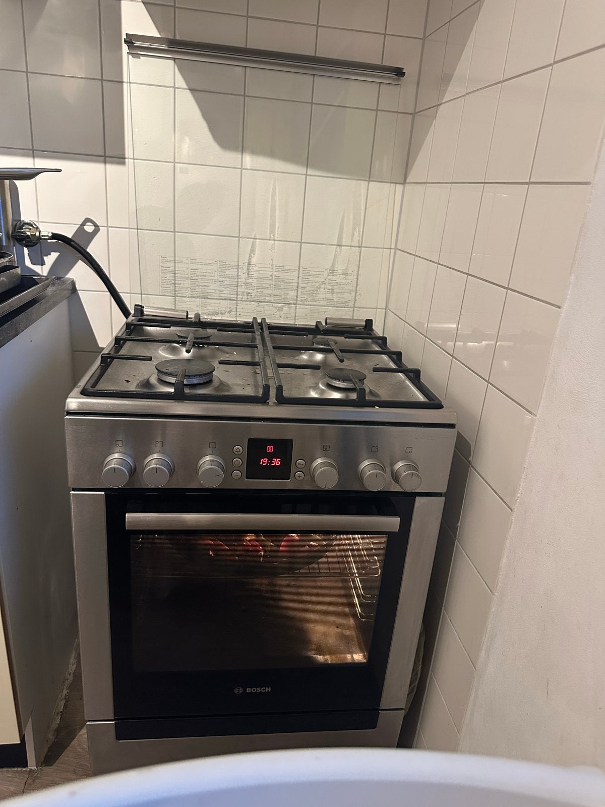 Bosch vrijstaand gasfornuis met oven, Witgoed en Apparatuur, Ophalen, Gebruikt, 4 kookzones, Gas