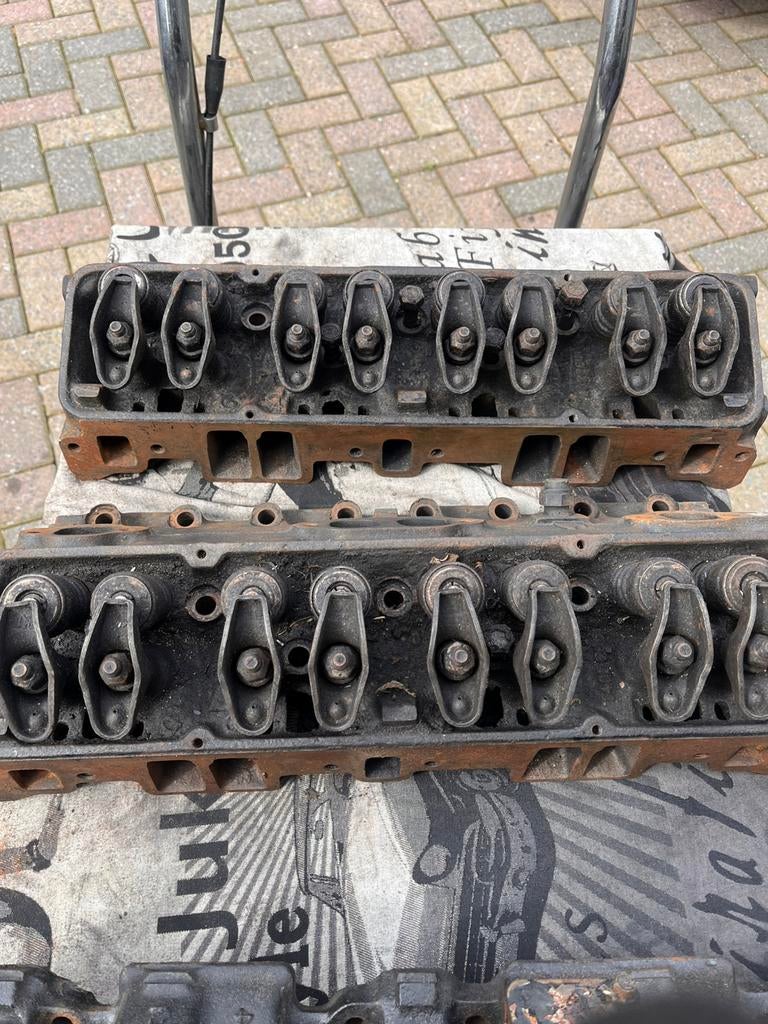 Koppen en intake 305 v8 boot motor, Ophalen of Verzenden, Zo goed als nieuw