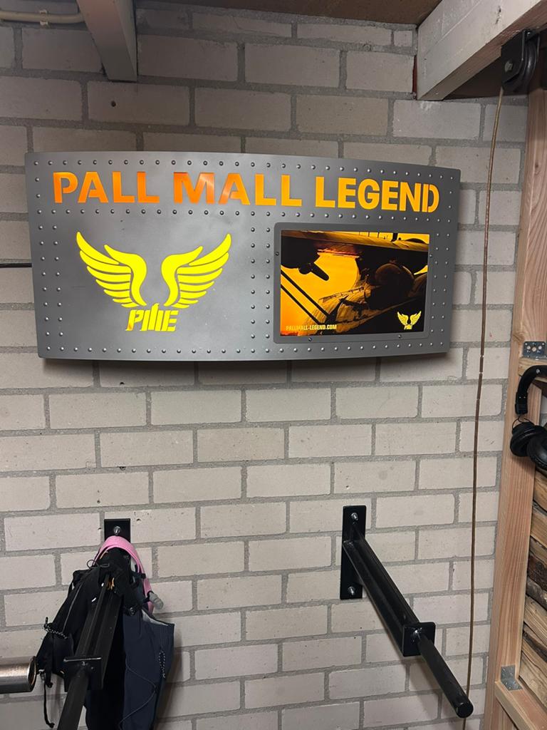 PME legend reclame bord met verlichting (Uit een PME store), Kleding | Heren, Overige Herenkleding, Ophalen, Zo goed als nieuw