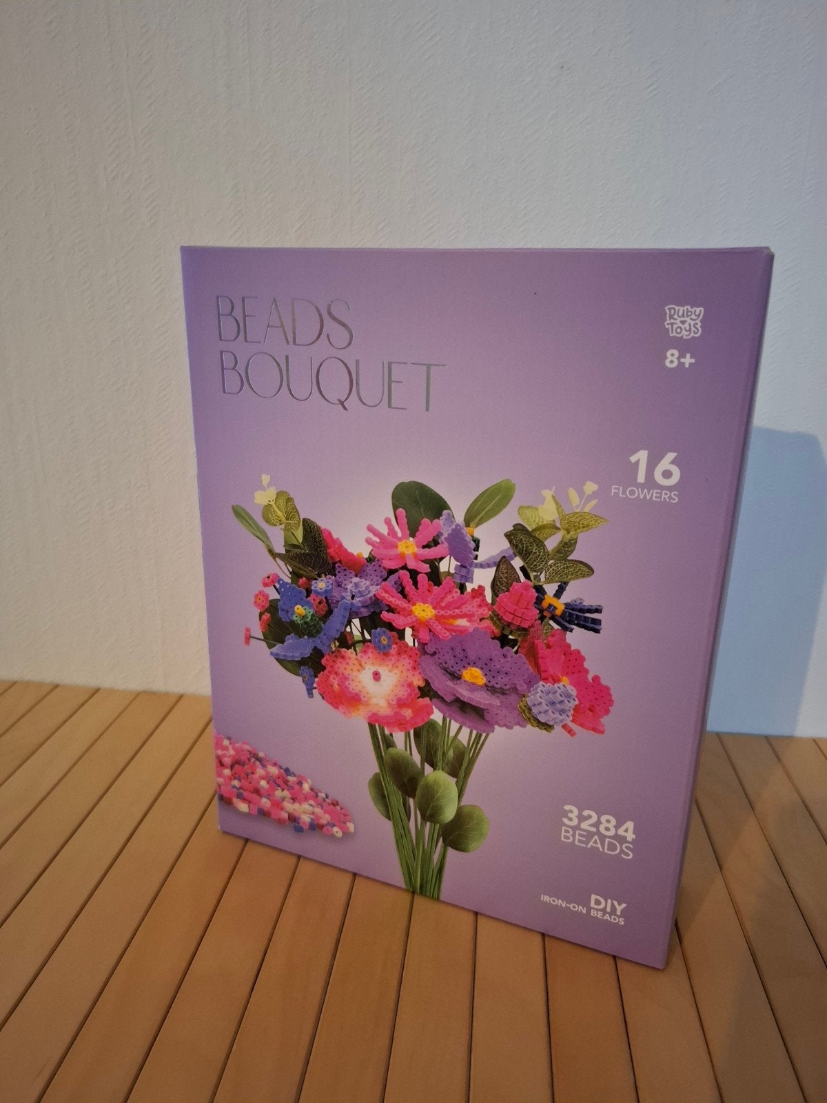 Bloemen strijkkralen nieuw in doos, Ophalen of Verzenden, Nieuw