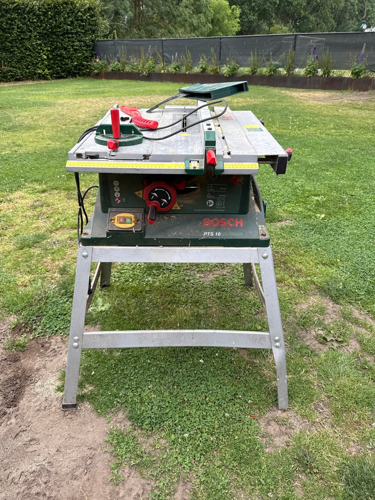 Bosch PTS 10 Tafelzaag - Krachtige en Betrouwbare Cirkelzaag, Ophalen, Gebruikt, Cirkelzaag, 70 mm of meer