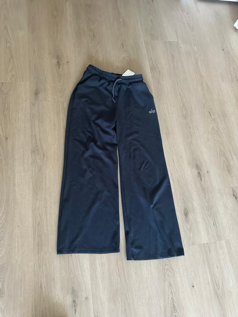 Alo Yoga Broek Maat XL - Nieuw met kaartjes, Kleding | Dames, Sportkleding, Ophalen of Verzenden
