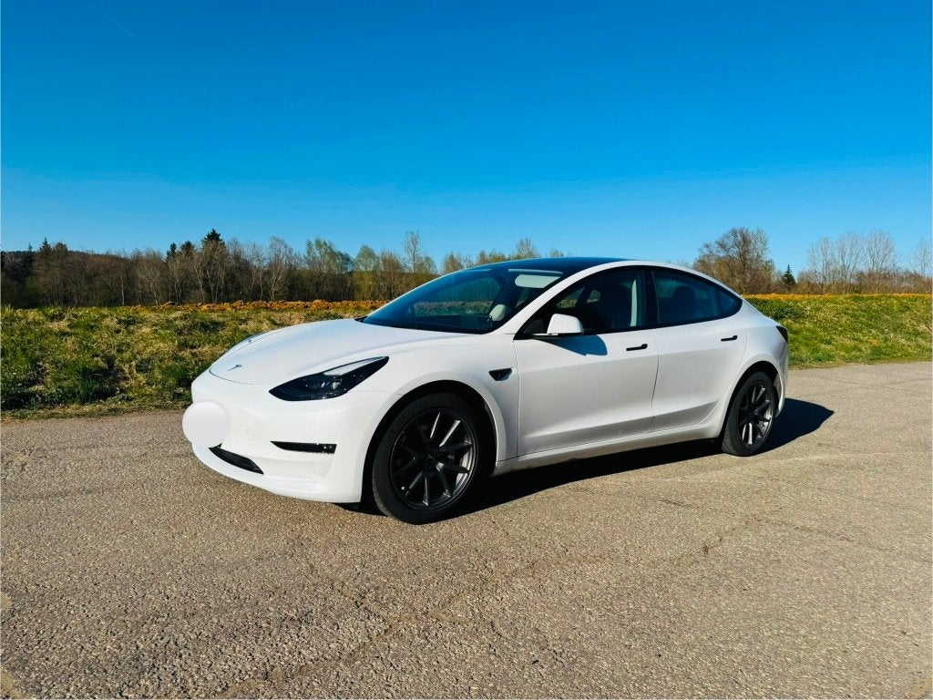 Tesla Model 3 Long Range – 2022 – Ryzen, Auto's, Automaat, 1828 kg, 4x4, Zwart