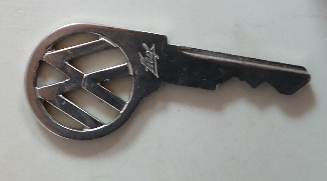 Vintage volkswagen auto sleutel, Ophalen of Verzenden, Gebruikt, Transport
