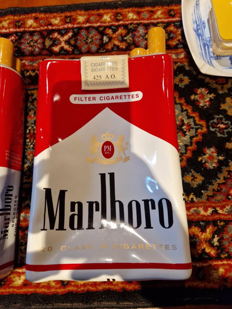 Marlboro Asbak groot formaat, Ophalen of Verzenden, Gebruiksvoorwerp