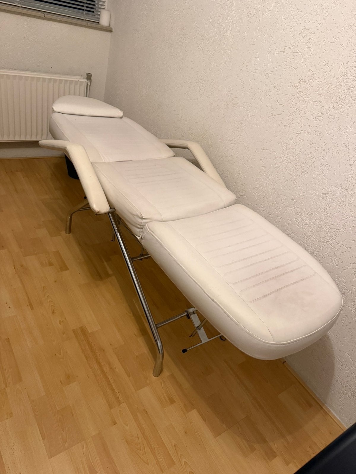 Behandelstoel / massagetafel wit, Ophalen, Gebruikt, Overige typen