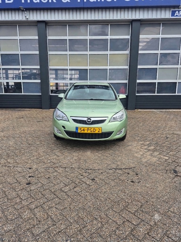 Opel Astra 1.4 Turbo | Volledige onderhoudshistorie aanwezig, Auto's, Opel, Voorwielaandrijving, Dealer onderhouden, 680 kg, 4 cilinders