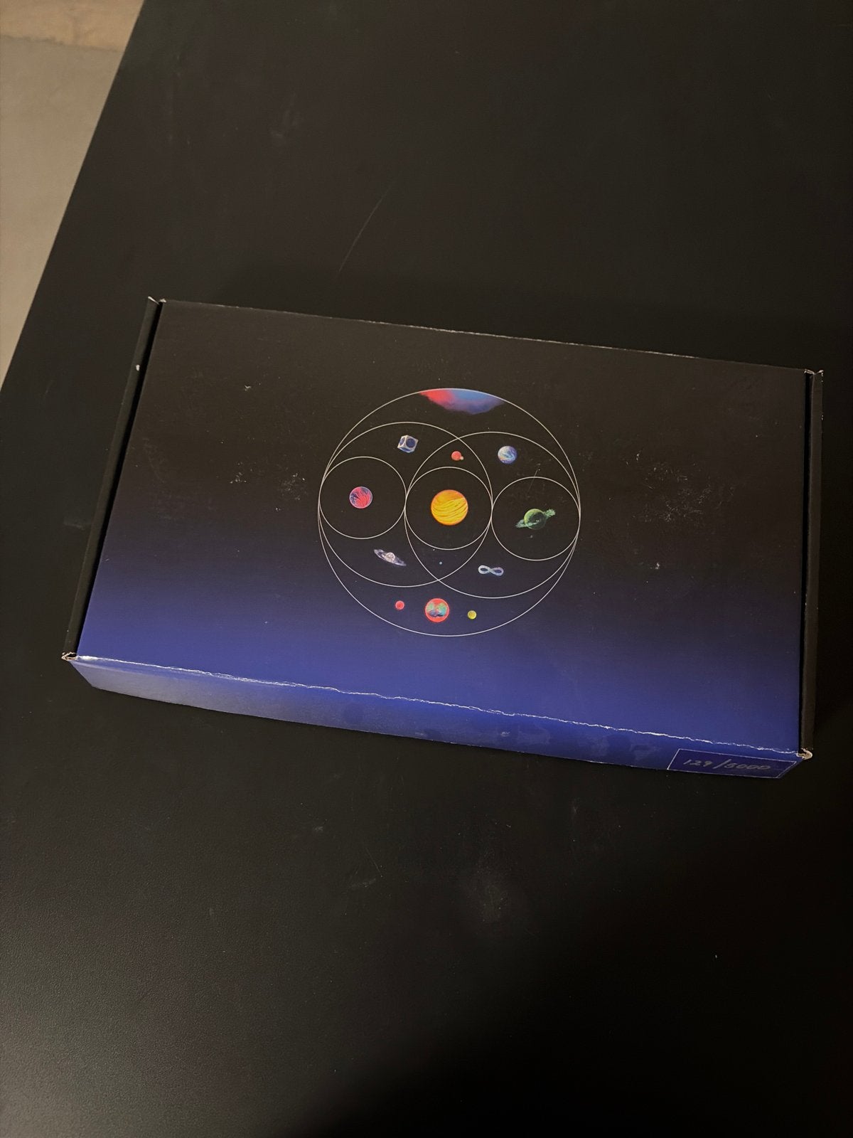 Coldplay Music of the Spheres Collectors Box (129/5000), Ophalen of Verzenden, Zo goed als nieuw, Boxset, Speciale editie