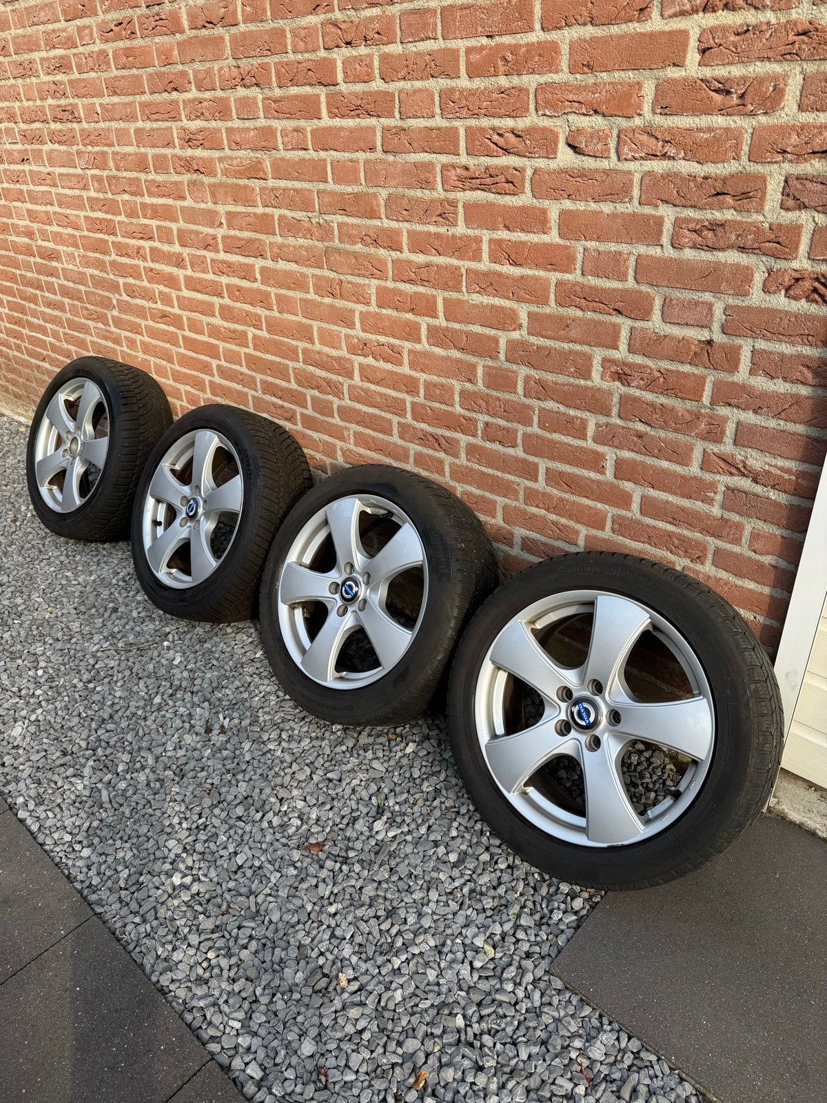 Volvo V60 (2013-2018) winterbanden op aluminium velgen, Auto-onderdelen, Banden en Velgen, 17 inch, Personenwagen, Gebruikt