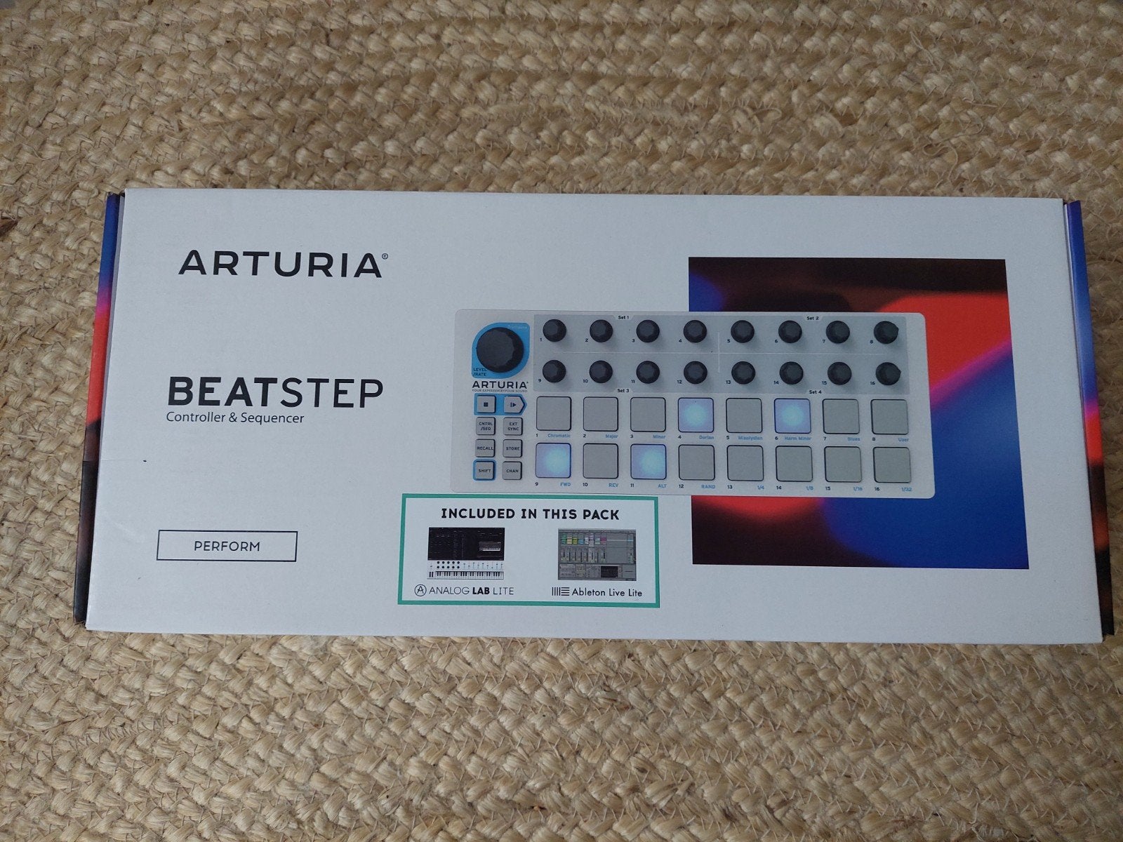 Arturia Beatstep MIDI Controller - Nieuw in doos, Muziek en Instrumenten, Overige merken, Nieuw, Met midi-aansluiting, Overige aantallen