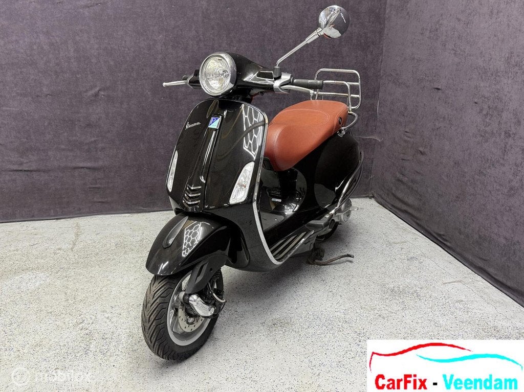 Vespa Snorscooter Primavera 4T, Fietsen en Brommers, Snorfietsen en Snorscooters, Vespa, Benzine
