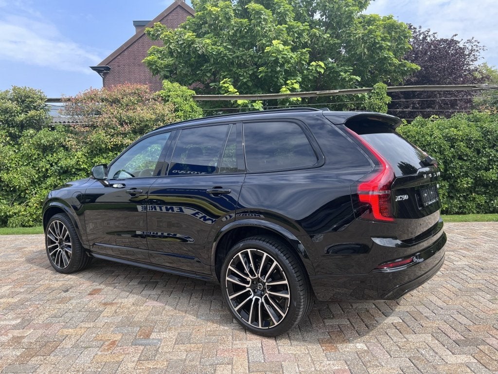 Volvo XC90 2.0 T8 AWD Ultra Dark | TE BESTELLEN! |, Auto's, Dealer onderhouden, 4 cilinders, 7 stoelen, Zwart