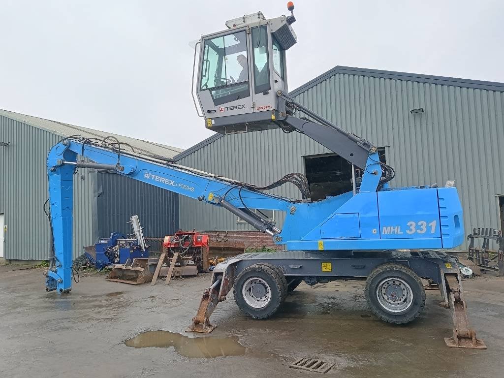 Fuchs MHL 331 waste industry handler 22 ton umslagbagger, Kraan