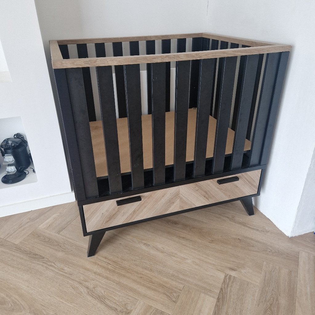 Box zwart visgraat interbaby, Kinderen en Baby's, Ophalen, Gebruikt, Rechthoekig, In hoogte verstelbaar
