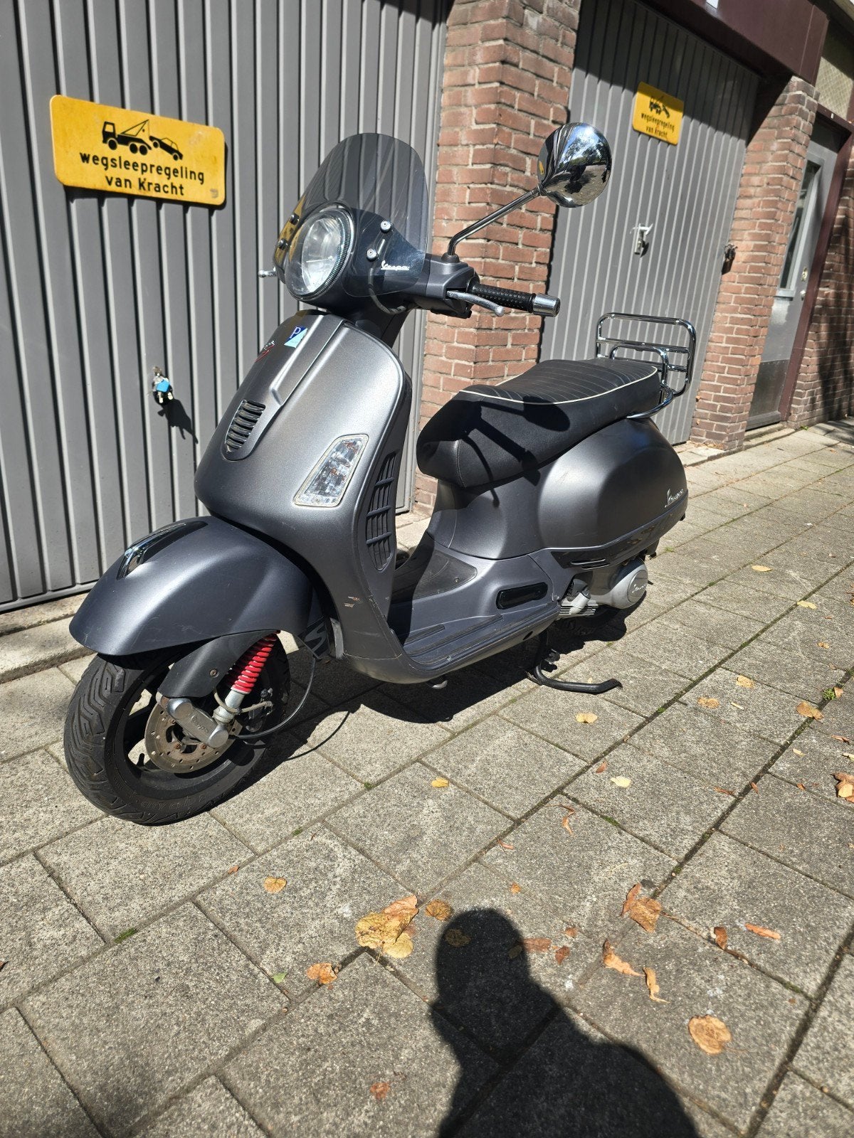 Vespa GTS Super 300 - Mat Grijs, Gebruikt, Overige modellen, Ophalen of Verzenden, Benzine