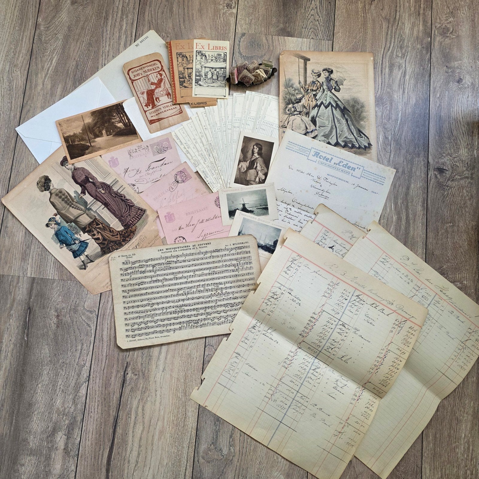 Setje vintage ephemera, Hobby en Vrije tijd, Ophalen of Verzenden, Gebruikt, Versiering of Embellishment