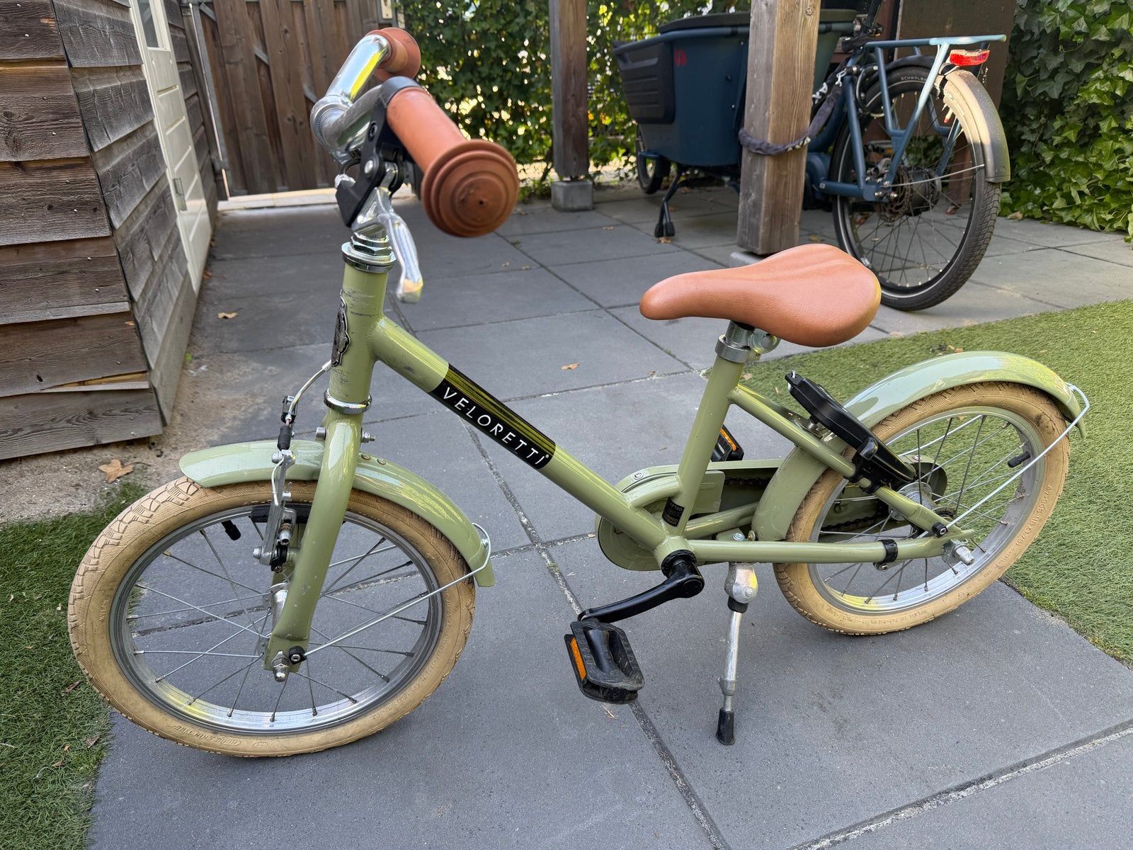 Veloretti Kinderfiets 16 inch - Zo goed als nieuw, Ophalen, Terugtraprem, Zijwieltjes, 16 tot 20 inch