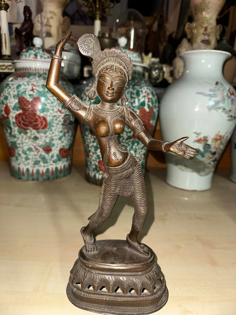 Antiek bronzen beeld van dansende godheid, Ophalen of Verzenden