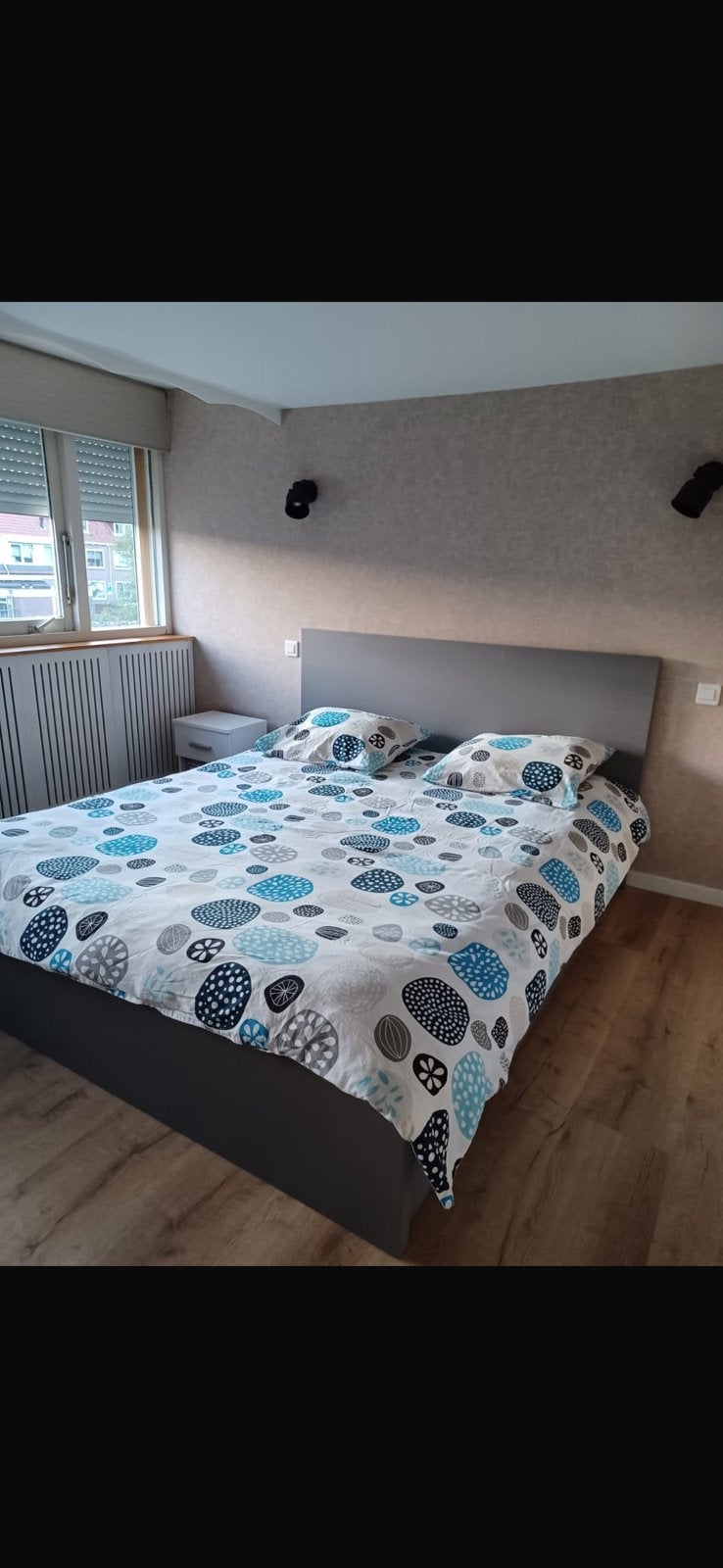 Ikea grey malm bed, Ophalen, Zo goed als nieuw, Tweepersoons