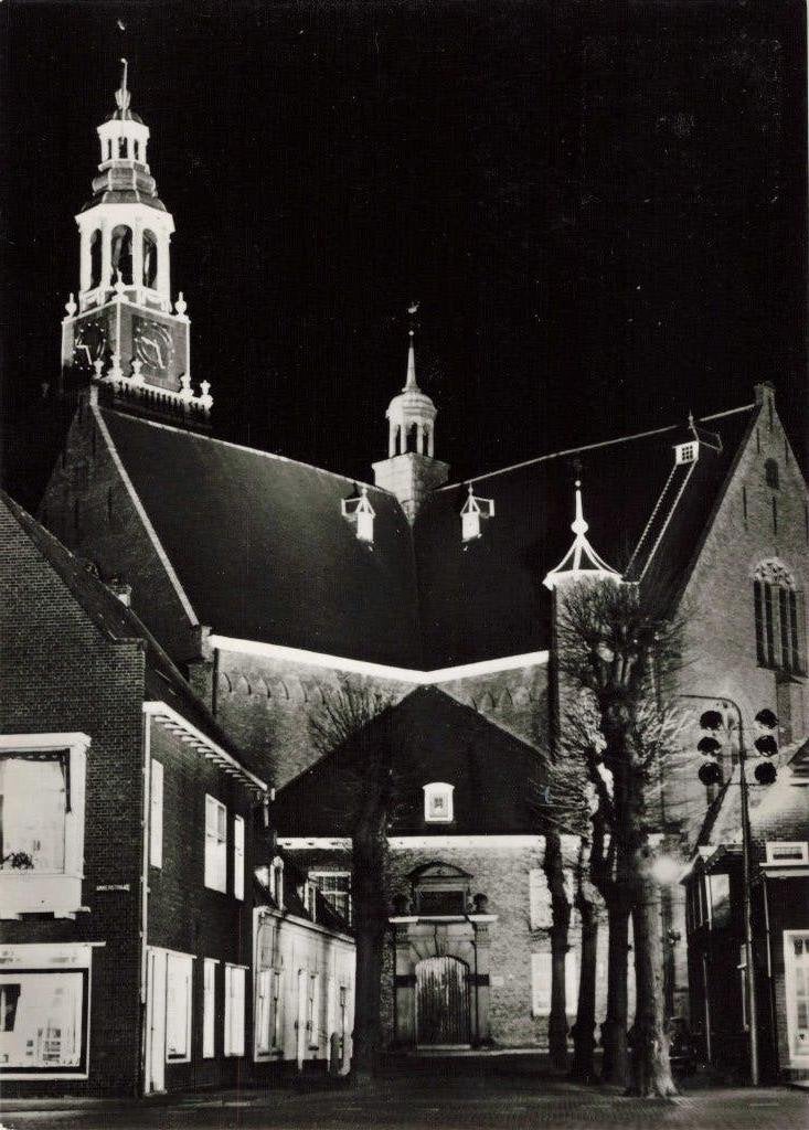 Maassluis Grote Kerk bij nacht L3421, Verzamelen, Ophalen, 1960 tot 1980, Ongelopen, Zuid-Holland