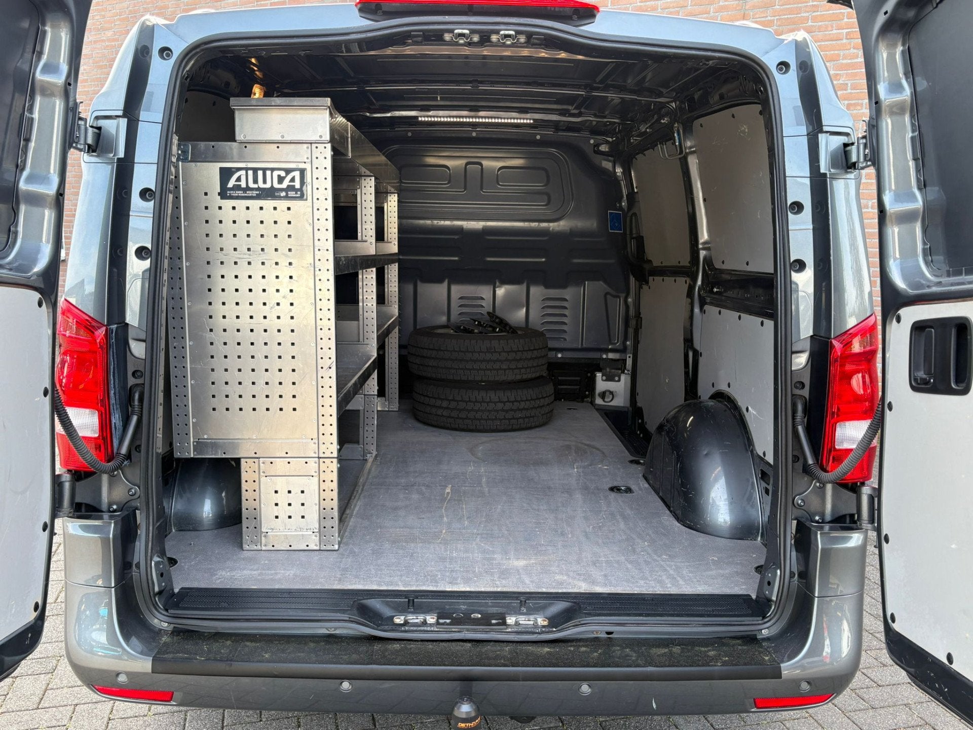 Mercedes-Benz Vito 114CDI 136PK Lang 9G-Tronic / Carplay / 2, Auto's, Bestelauto's, Automaat, Gebruikt, 4 cilinders, Met garantie (alle)