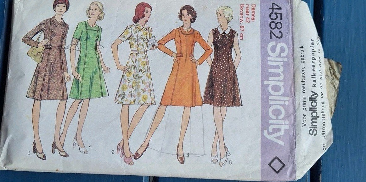 Vintage Simplicity Patroon 4582 - Jurken uit 1974, Ophalen of Verzenden, Gebruikt, Overige typen