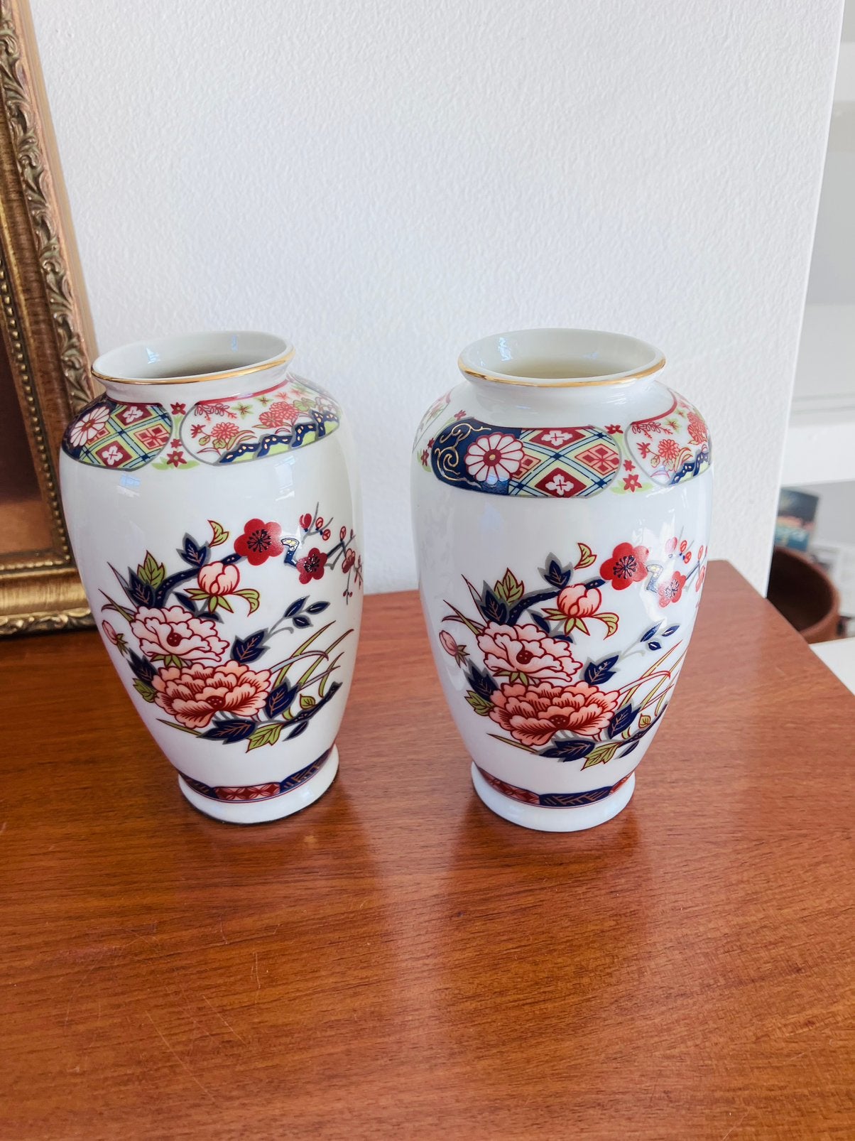 Set van 2 vintage Japanse / Chinese Imari stijl vaasjes, Ophalen of Verzenden, Zo goed als nieuw, Steen/keramiek, 12 cm