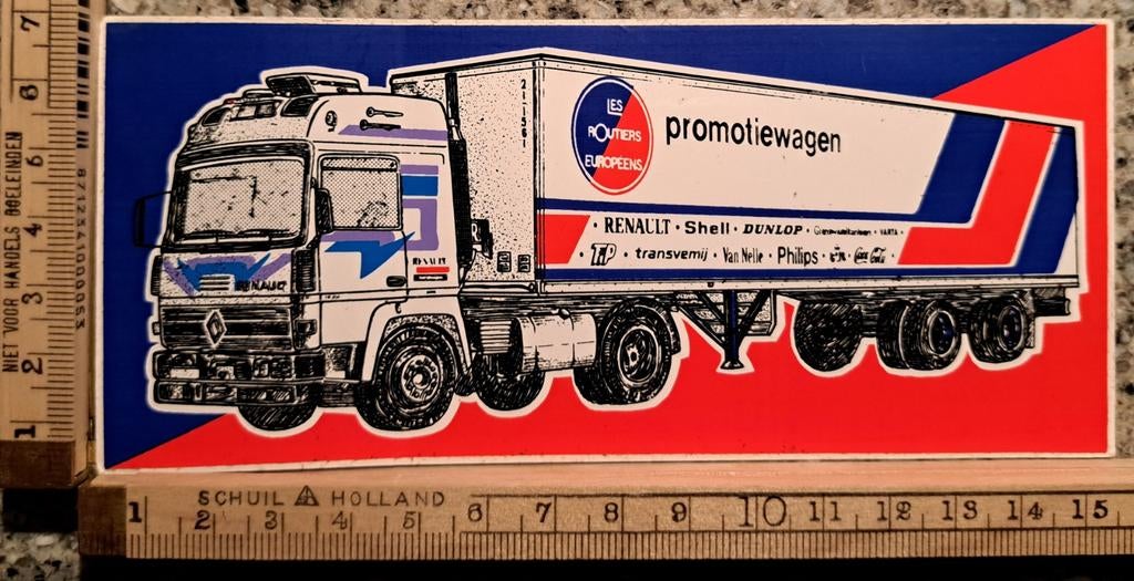 Vintage sticker Renault vrachtauto Les routers Europeens, Ophalen of Verzenden, Zo goed als nieuw