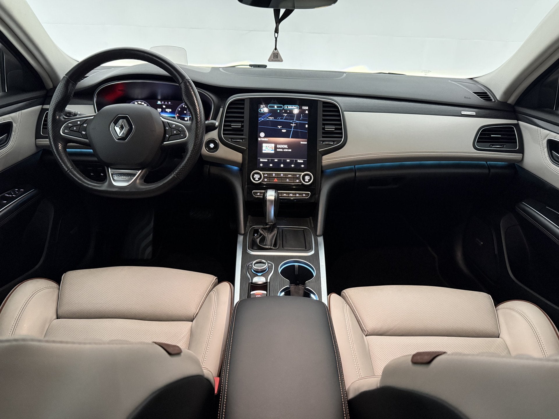 Renault Talisman Estate 1.3 TCe Initiale Paris | 4 Control |, Auto's, Euro 6, 4 cilinders, 1333 cc, 158 pk